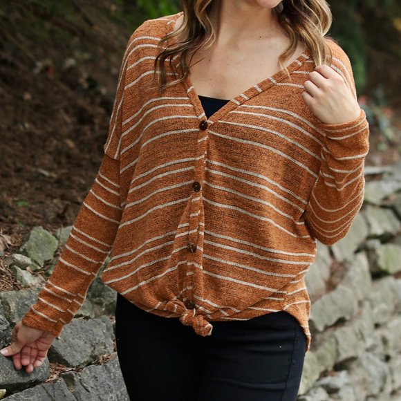 Striped v-neckline long sleeve top - Picture 1 of 4
